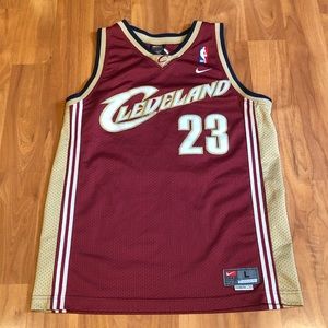 Vintage Cleveland Cavaliers LeBron James Jersey